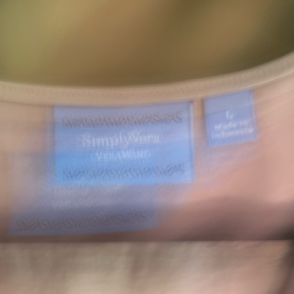 Vera Wang Dress ~ - Picture 2 of 3